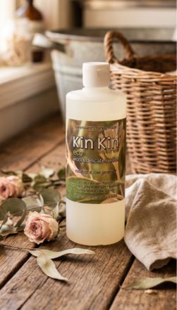 Kin Kin Wool & Delicates wash - Eucalyptus & Rose Geranium - 1.05 Litre