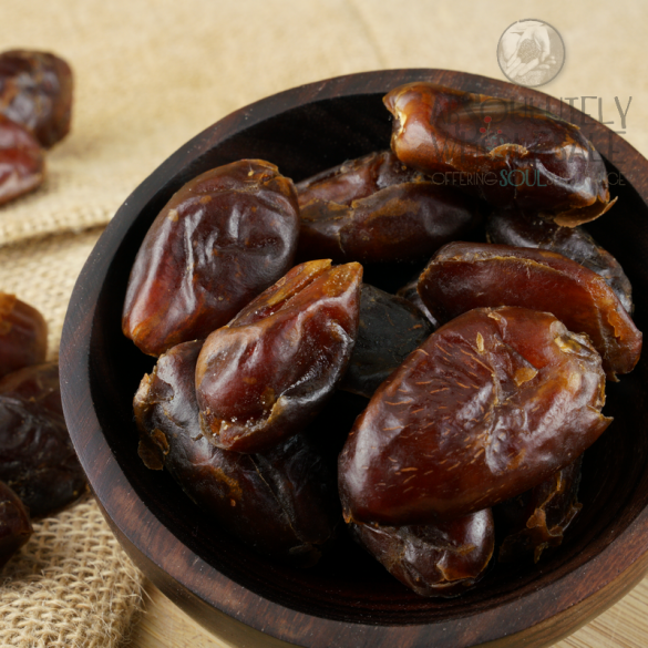 Organic Pitted Dates